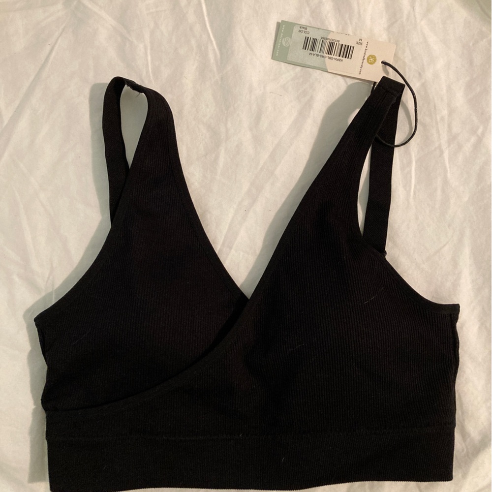 Brand new! 2 Kindred Bravely Sublime® Adjustable Crossover Nursing & Lounge Bras